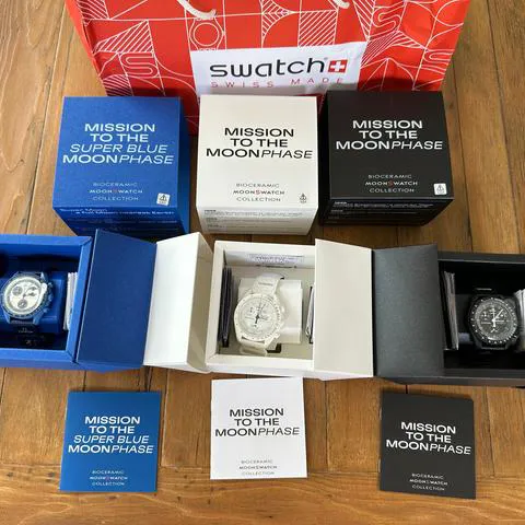 Swatch Moonswatch SO33W700 42mm Ceramic