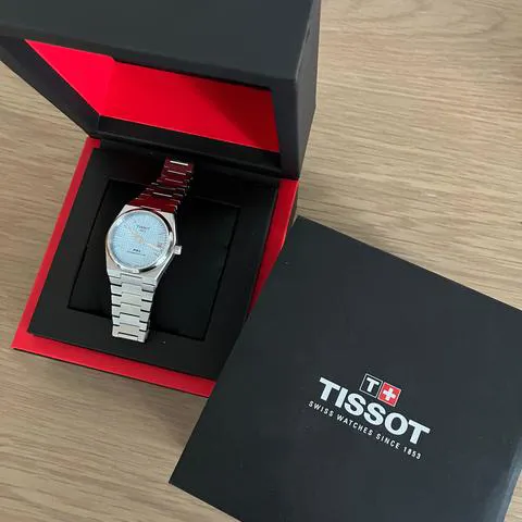 Tissot T-Classic T137.207.11.351.00 35mm Stainless steel Ice blue 6