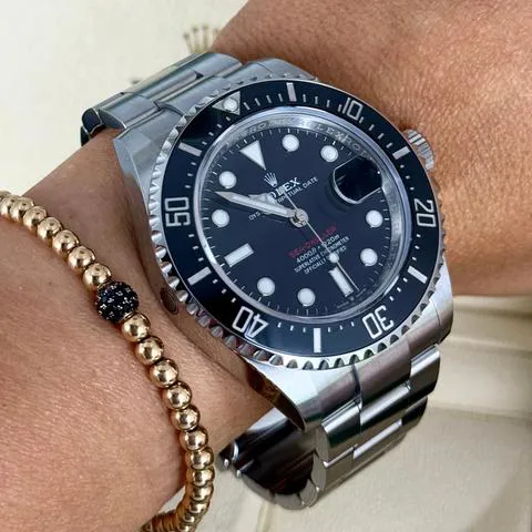 Rolex Sea-Dweller 126600 43mm Stainless steel Black