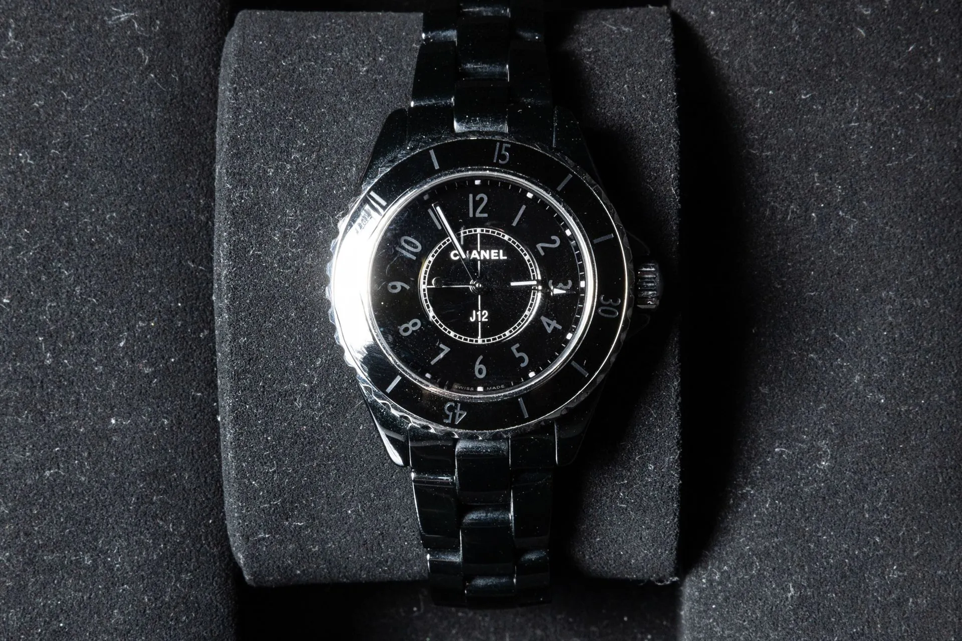 Chanel J12 H6346 34mm Black ceramic Black