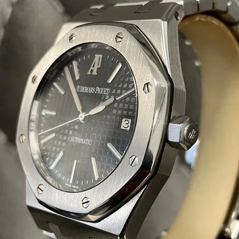 Audemars Piguet Royal Oak 15300ST.OO.1220ST.03 39mm Stainless steel Black 2