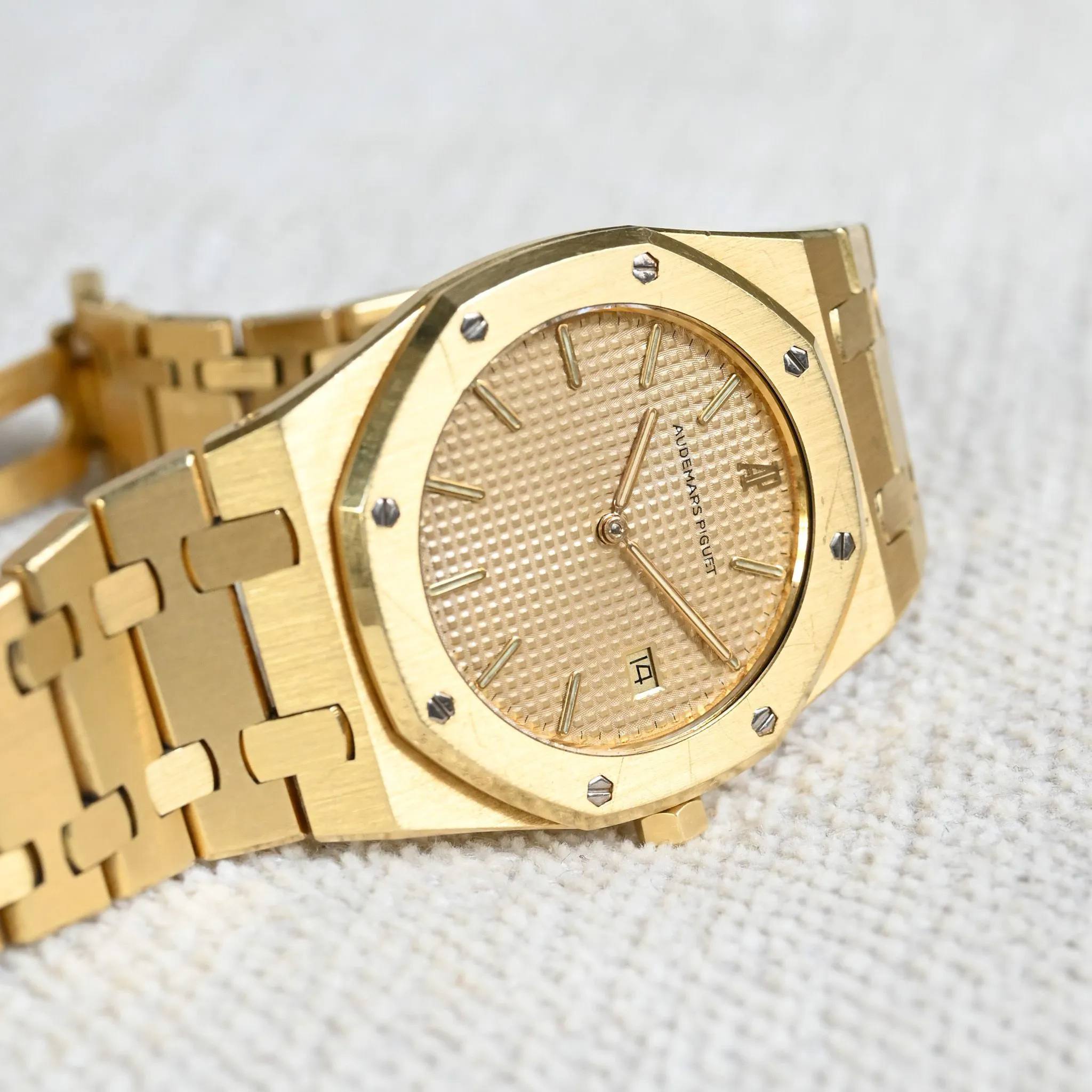 Audemars Piguet Royal Oak 56175BA 33mm Yellow gold Champagne