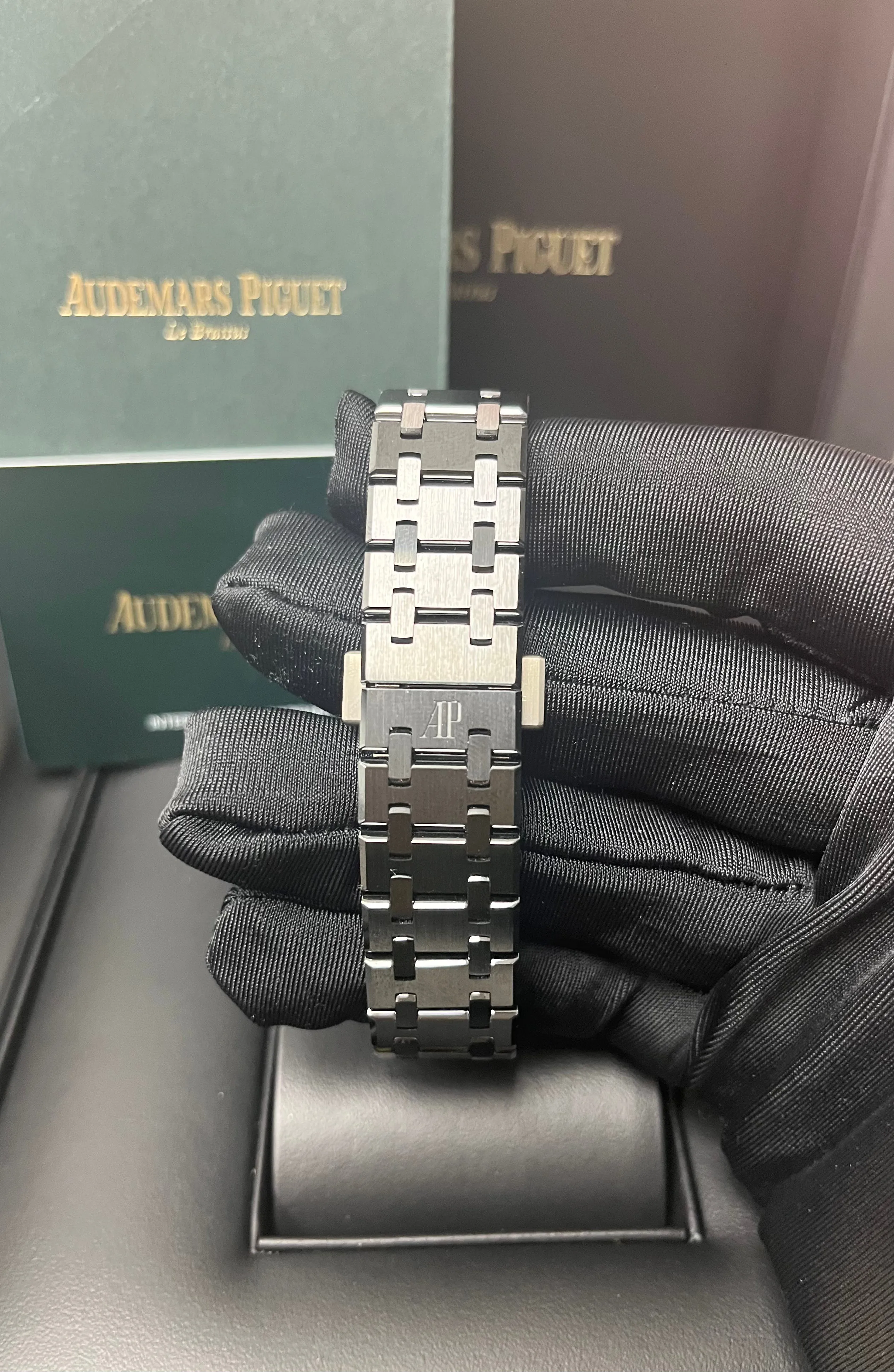 Audemars Piguet Royal Oak 77350CE.OO.1266CE.02.A 34mm Ceramic Black 5