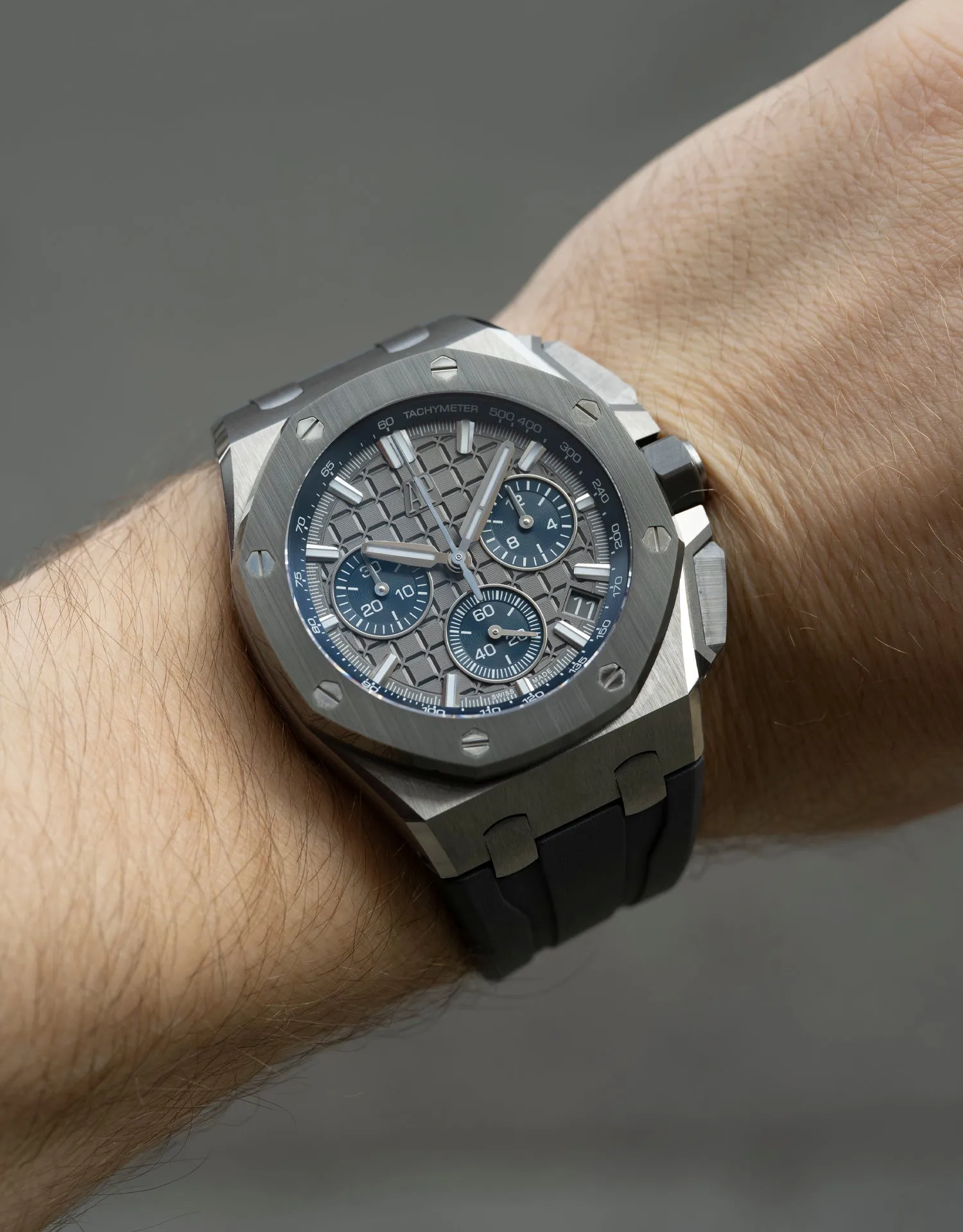 Audemars Piguet Royal Oak Offshore 26420IO.OO.A009CA.01 43mm Titanium Gray 6