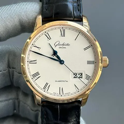 Glashütte Senator Panorama Date 100-03-32-45-04 40mm Rose gold White