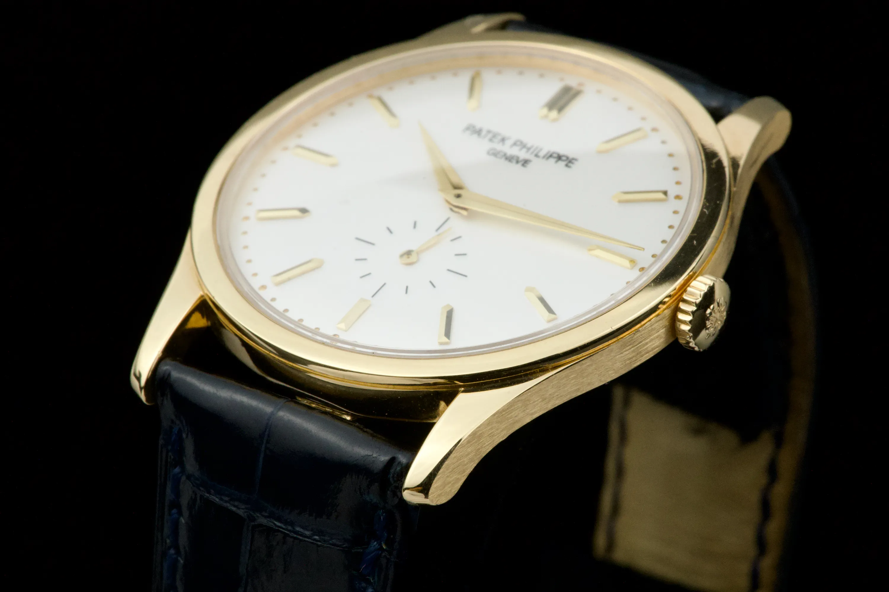 Patek Philippe Calatrava 5196j 37mm Yellow gold patina 6