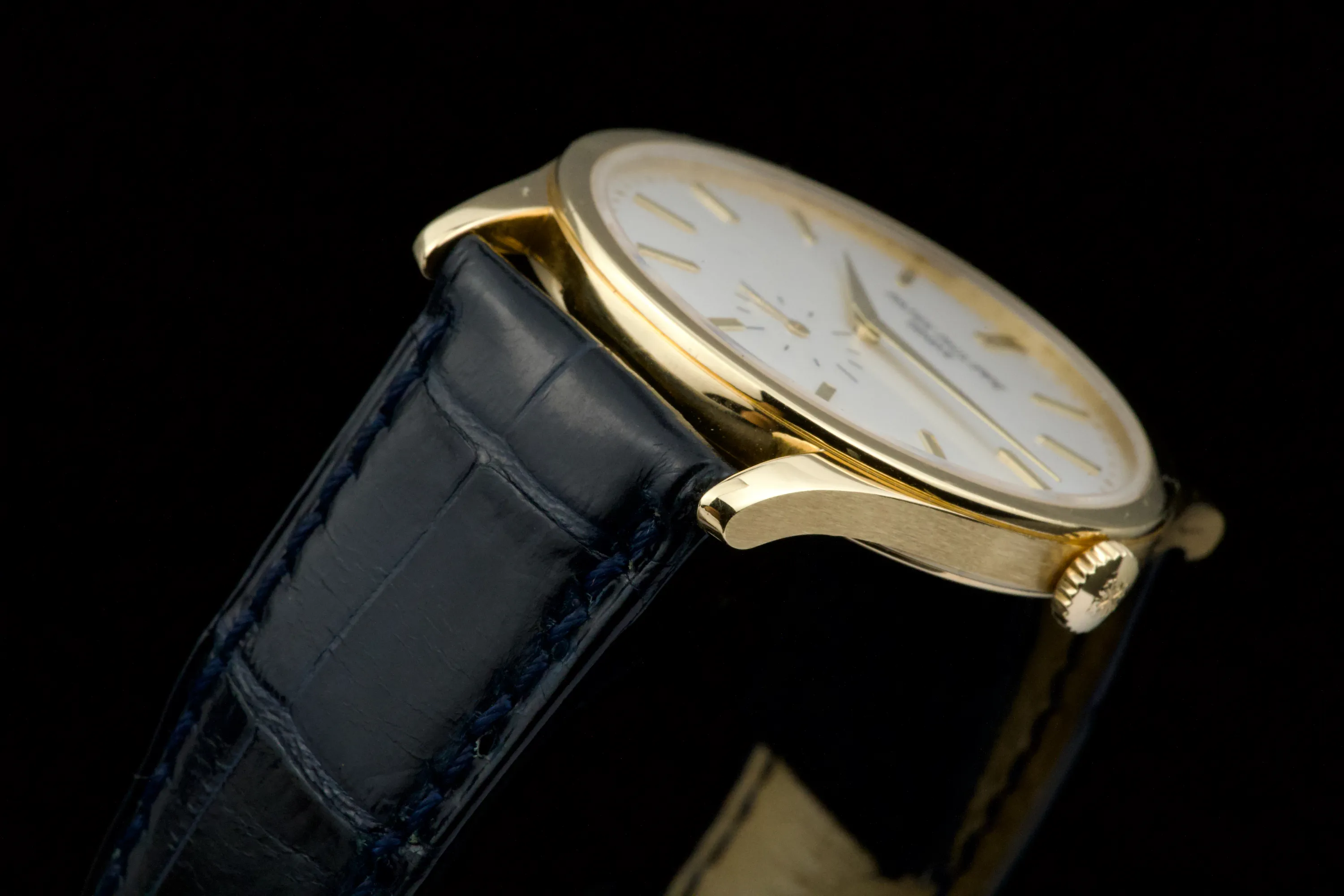 Patek Philippe Calatrava 5196j 37mm Yellow gold patina 9