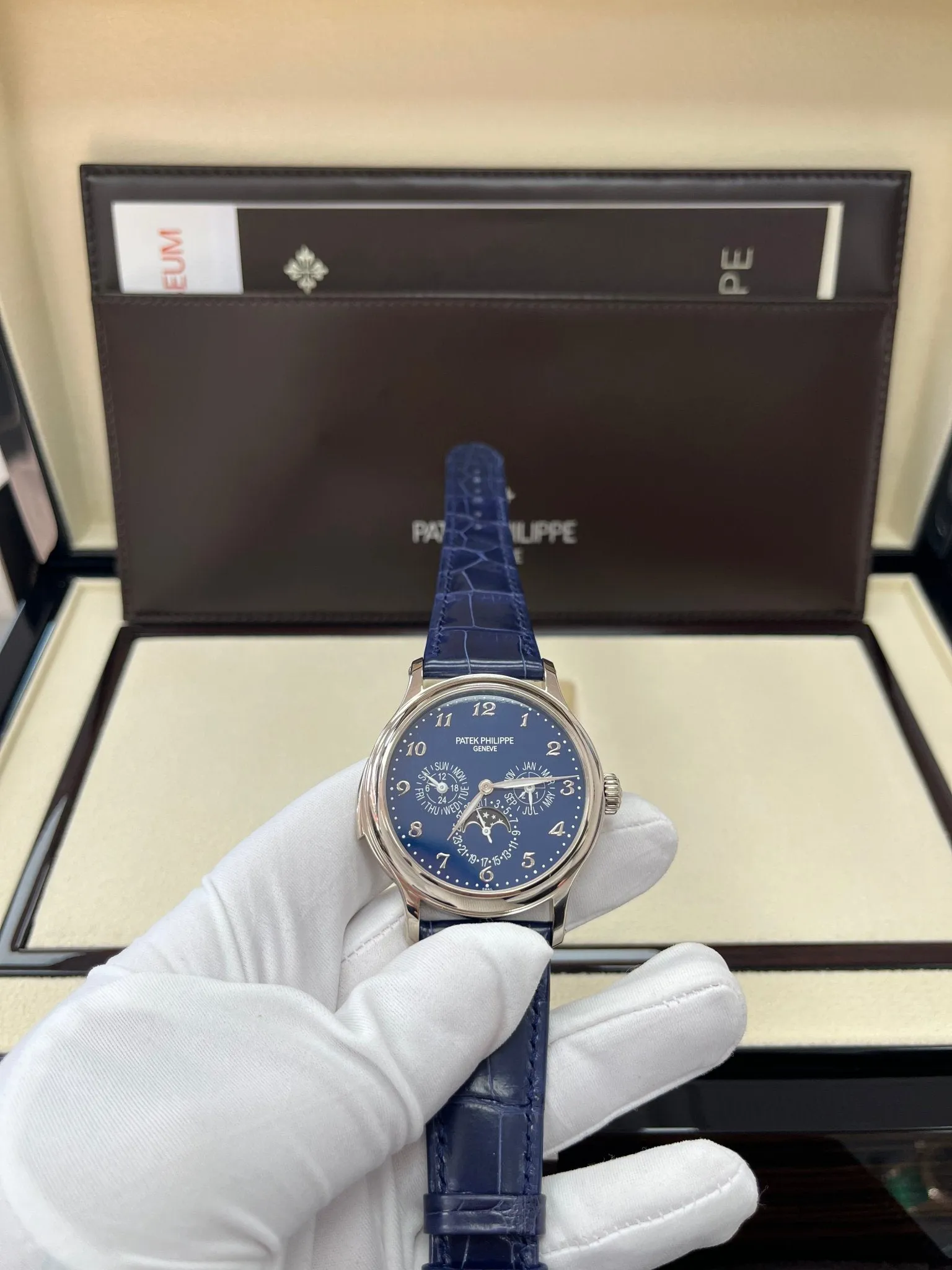 Patek Philippe Minute Repeater Perpetual Calendar 5374 42mm White gold Blue 2