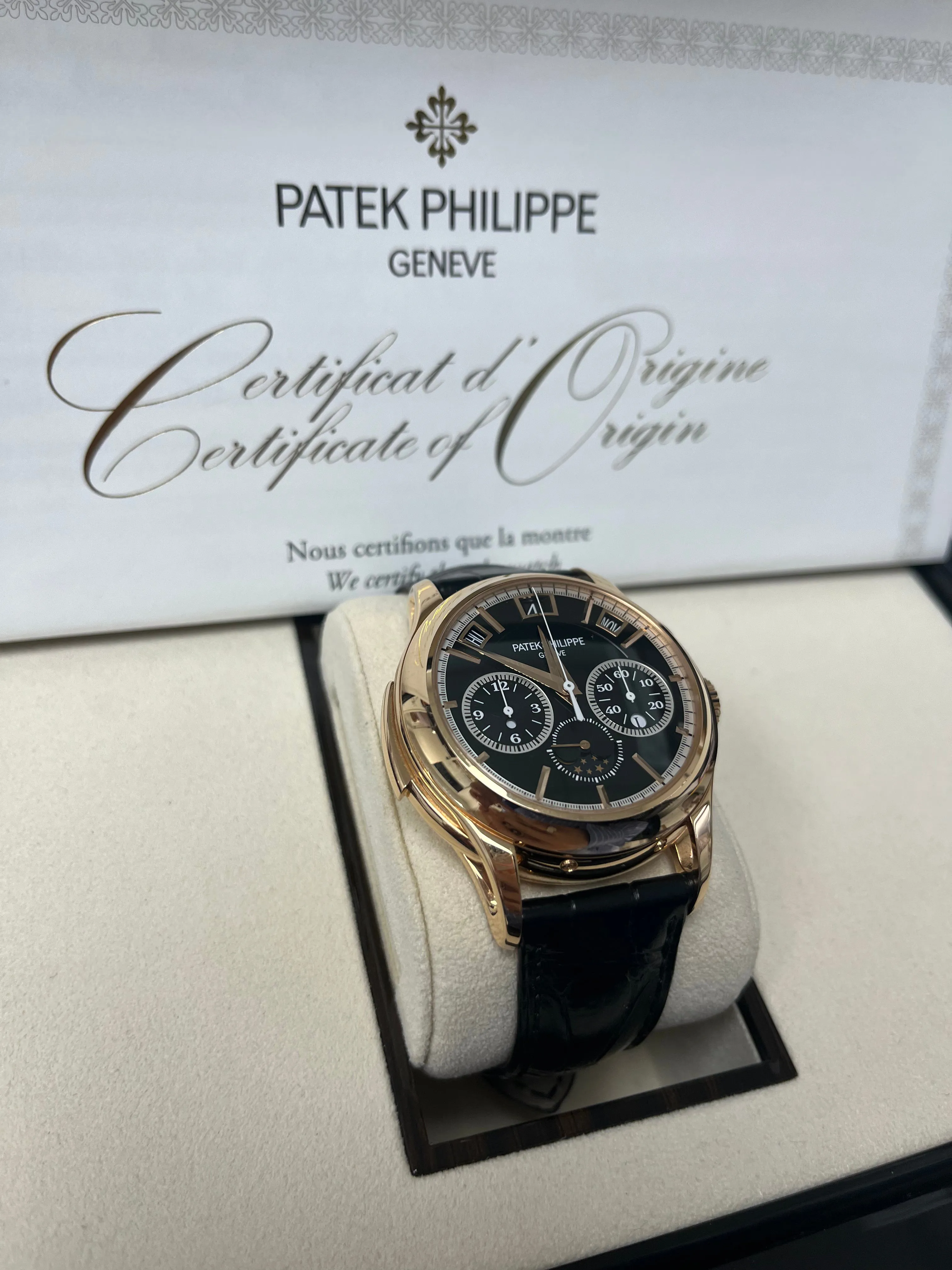 Patek Philippe Minute Repeater Perpetual Calendar Chronograph 5208 42mm Yellow gold Black 3