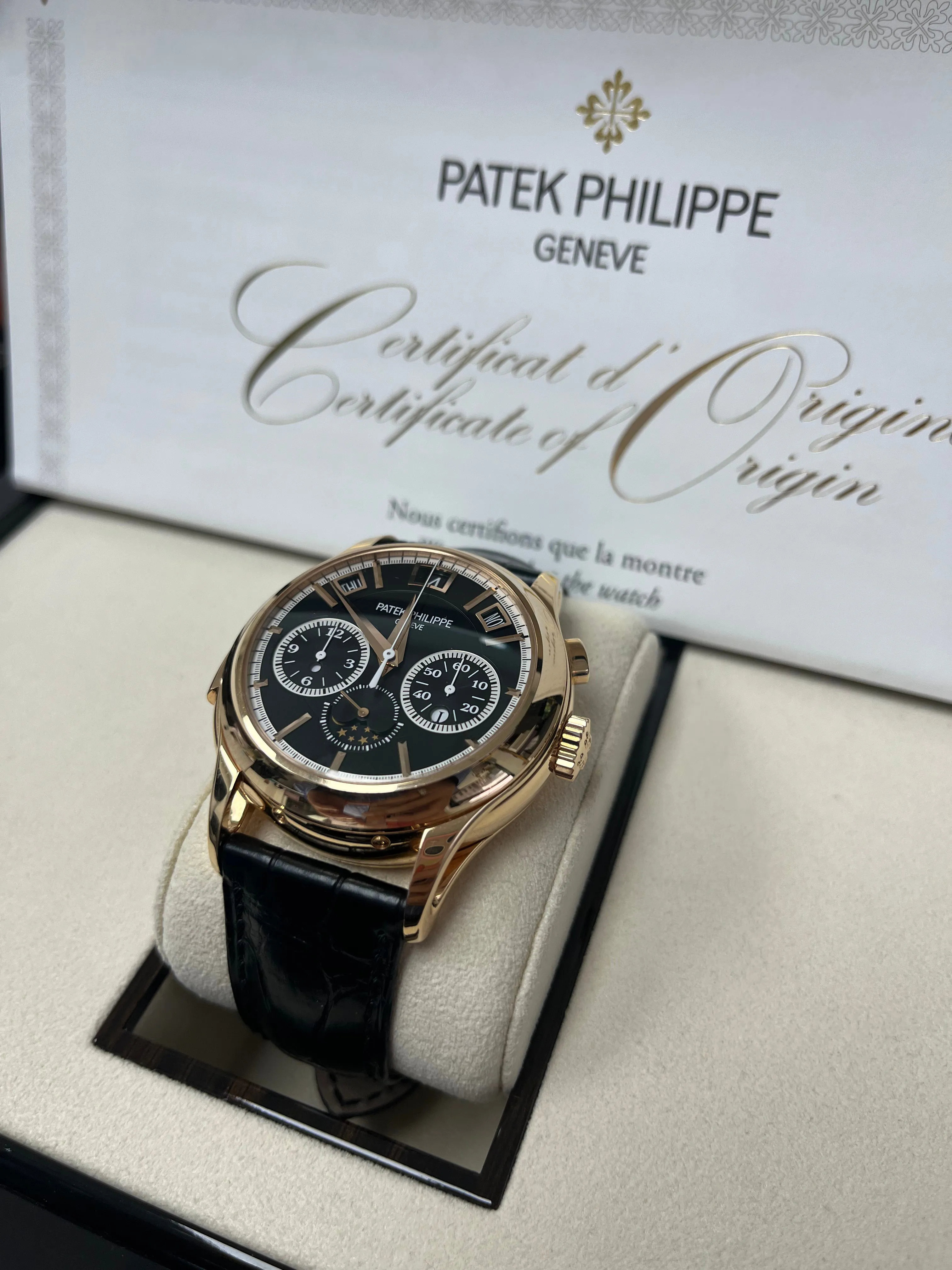 Patek Philippe Minute Repeater Perpetual Calendar Chronograph 5208 42mm Yellow gold Black 4