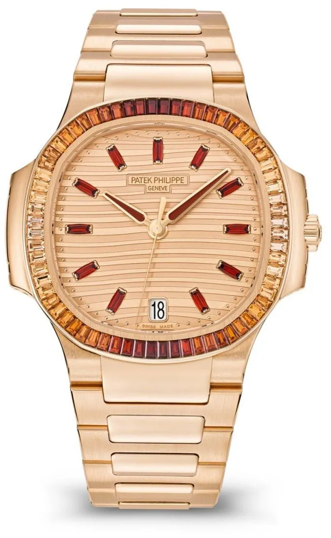 Patek Philippe Nautilus 7118/1300R-001 35mm Rose gold