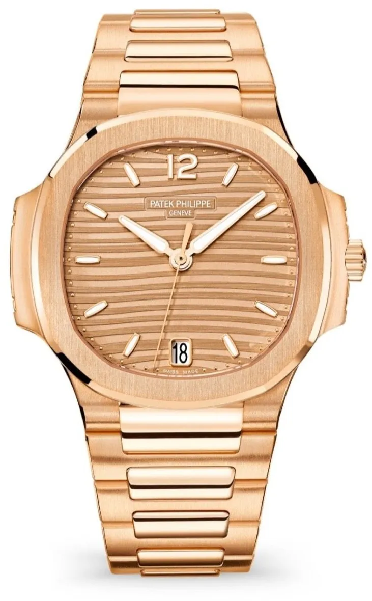 Patek Philippe Nautilus 7118/1R-010 35mm Rose gold Brown