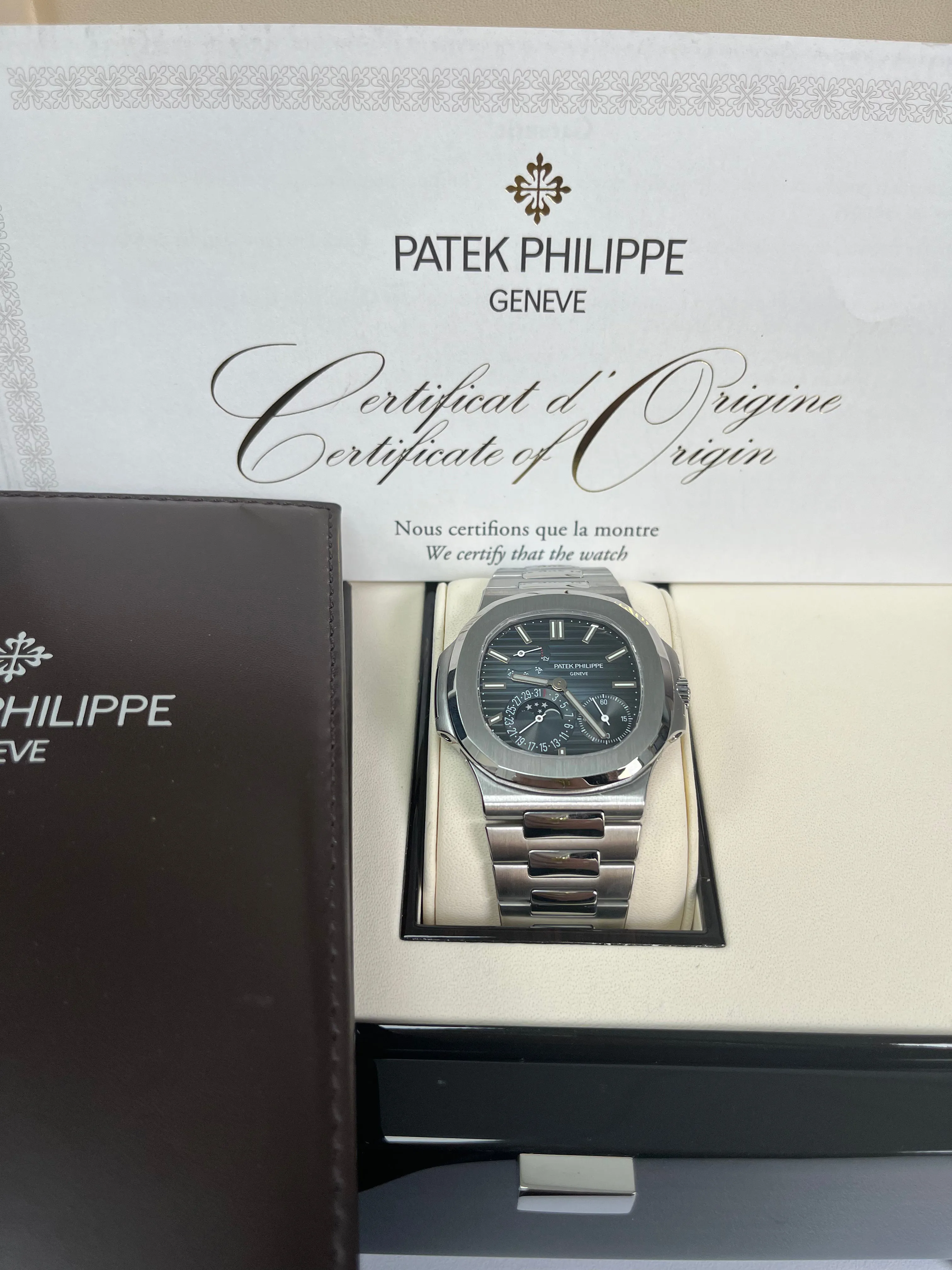 Patek Philippe Nautilus Moonphase 5712/1A-001 40mm Stainless steel Blue 1