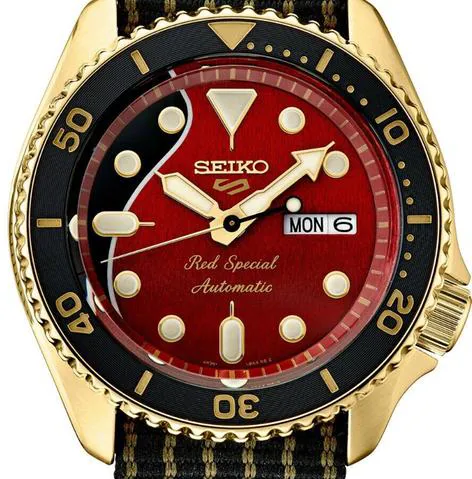 Seiko Seiko 5 SRPH80 42.5mm Stainless steel Red