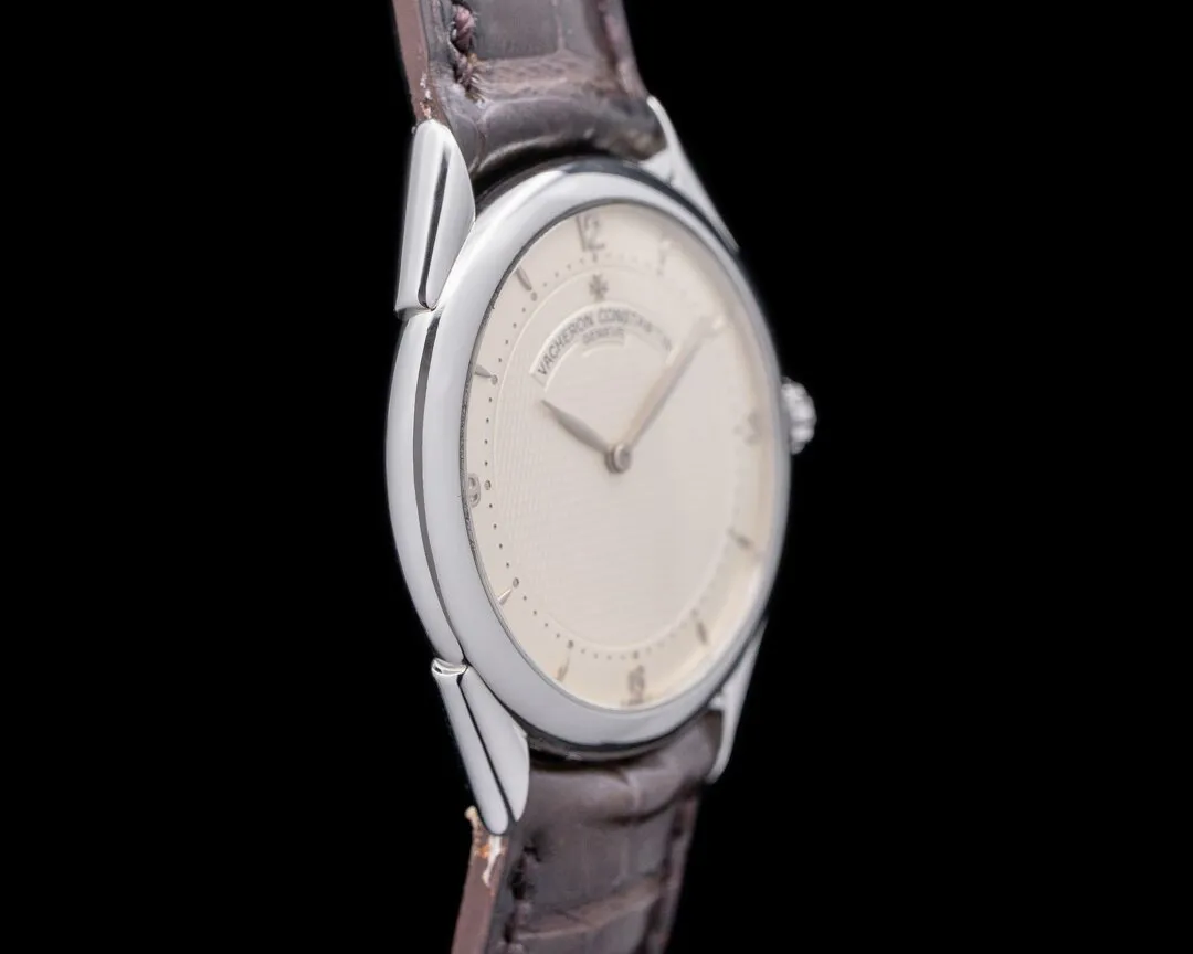 Vacheron Constantin Les Historiques 31045/000P 32mm Platinum Guilloché 1