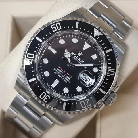 Rolex Sea-Dweller 126600 43mm Stainless steel Black