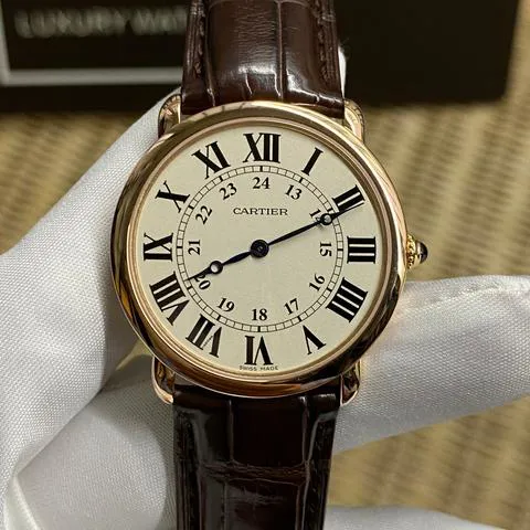 Cartier Ronde de Cartier W6800251 36mm Rose gold White 1