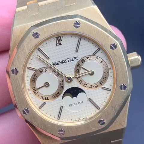 Audemars Piguet Royal Oak 25594SA.OO.0789SA.06 36mm Yellow gold and Stainless steel White