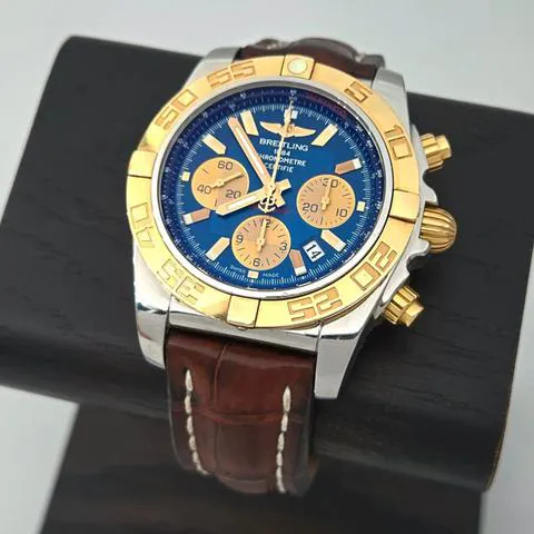 Breitling Chronomat 44 CB01101 44mm Yellow gold and Stainless steel Black