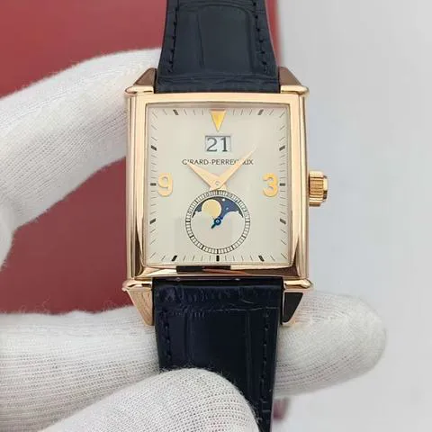 Girard-Perregaux Vintage 1945 25800.0.52.815 32mm Rose gold Champagne