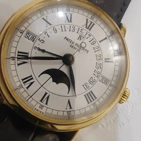 Patek Philippe Perpetual Calendar 5059J 36mm Yellow gold White