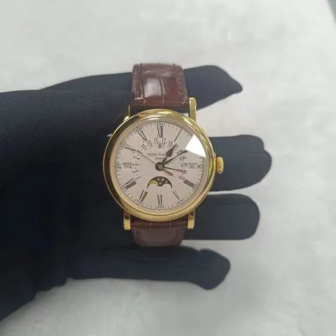 Patek Philippe Perpetual Calendar 5159J-001 38mm Yellow gold Silver