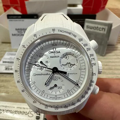 Swatch Moonswatch SO33W700 42mm Ceramic White