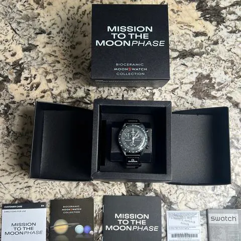 Swatch Moonswatch SO33B700 42mm Ceramic Black 1