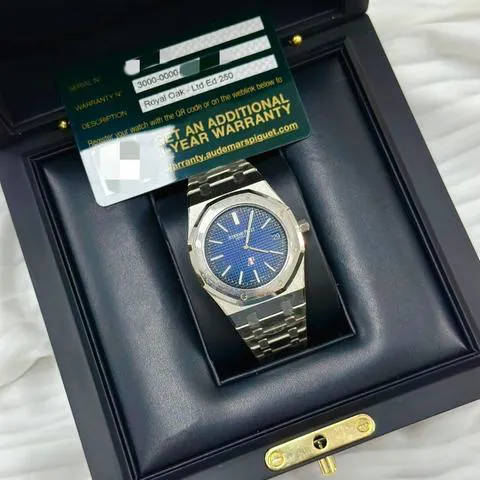 Audemars Piguet Royal Oak 15202IP.OO.1240IP.01 39mm Titanium Blue