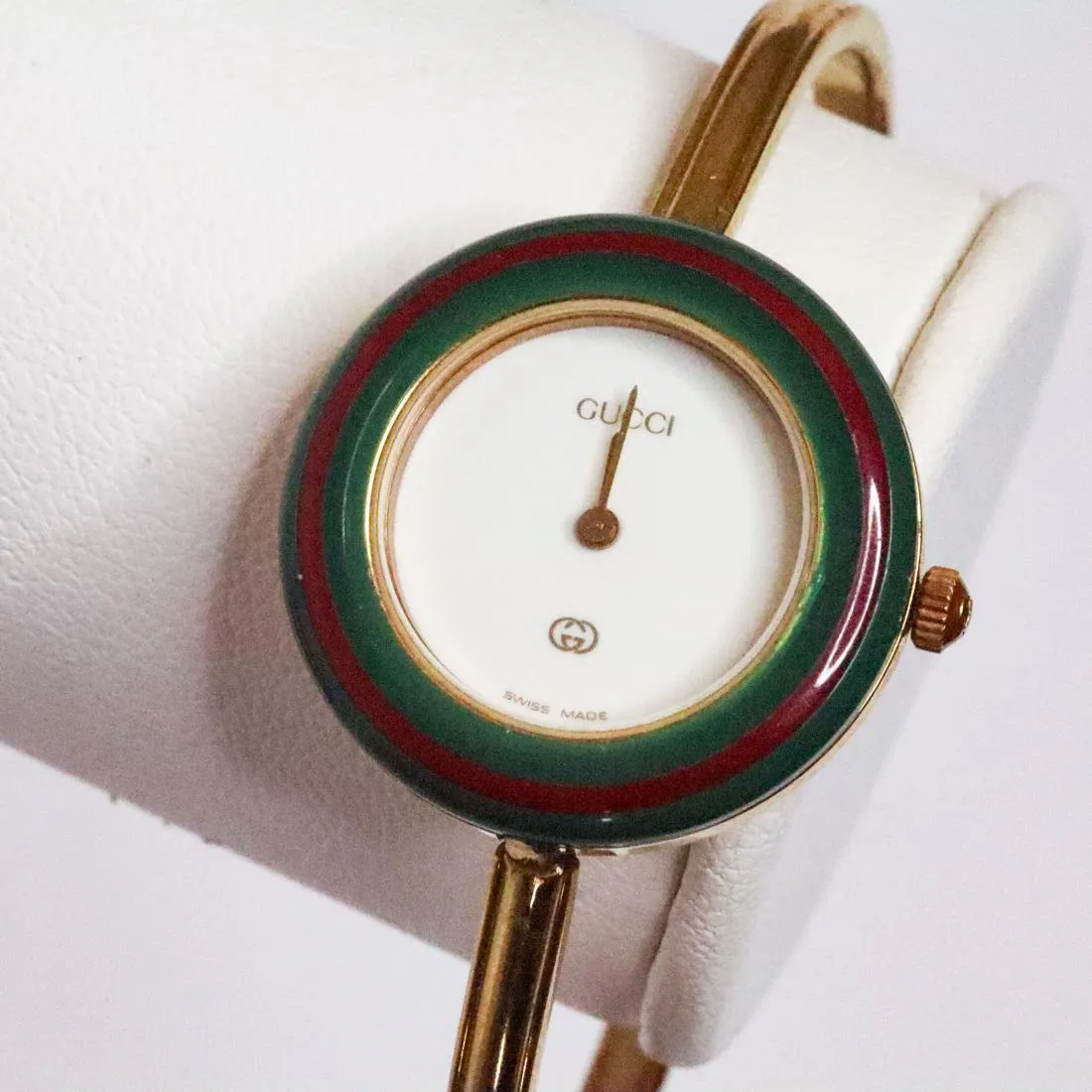 Gucci 26mm Yellow gold White 1