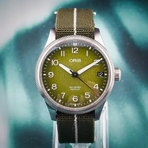 Oris ProPilot 01 751 7761 4187-Set 41mm Stainless steel Green