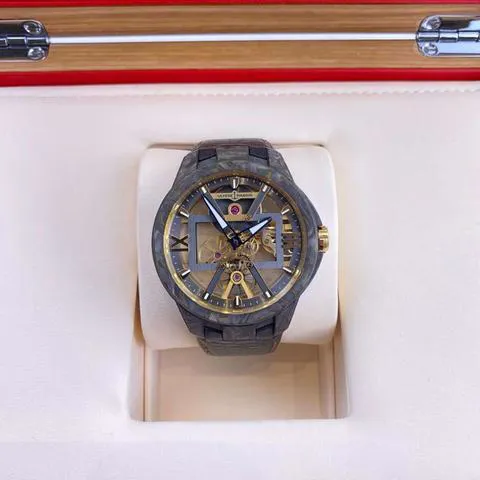 Ulysse Nardin Executive 3715-260/CARB 43mm Carbon fiber Golden