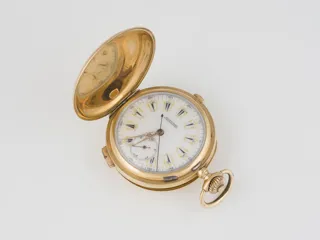 Edward Prior 54mm 18k yellow gold White