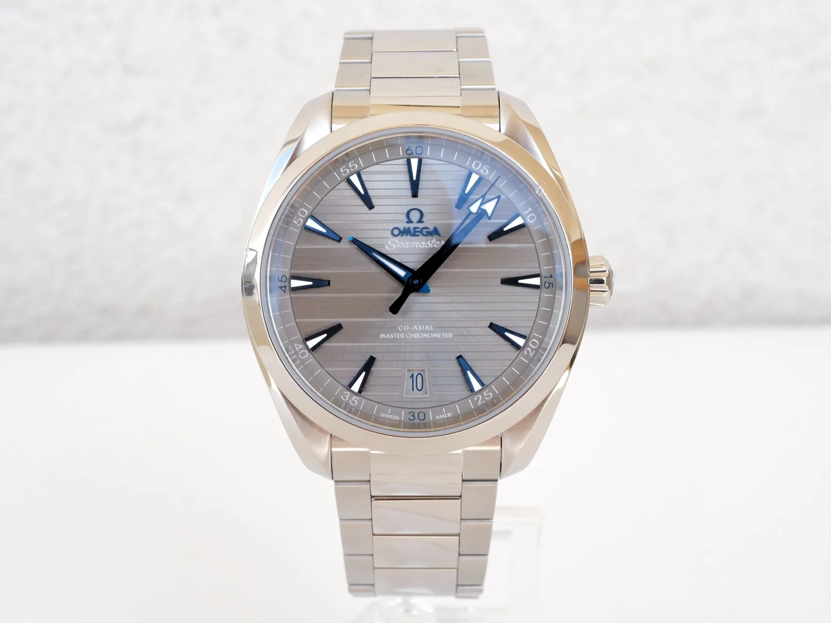 Omega Aqua Terra 220.10.41.21.06.001 41mm Stainless steel Gray