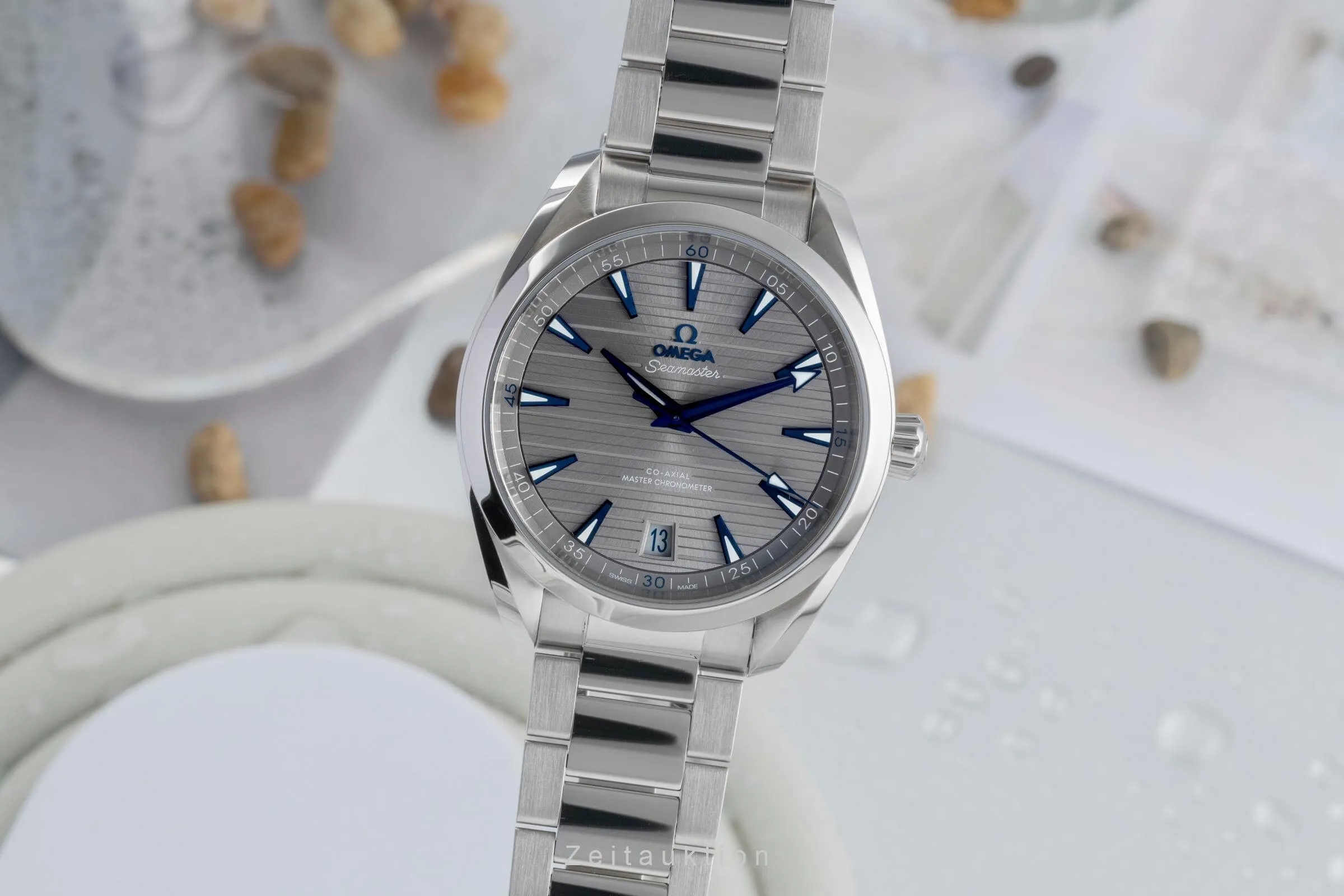 Omega Aqua Terra 220.10.41.21.06.001 41mm Stainless steel Gray