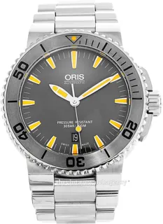 Oris Aquis Date 01 733 7653 4158-07 8 26 01PEB Stainless steel and Tungsten Gray