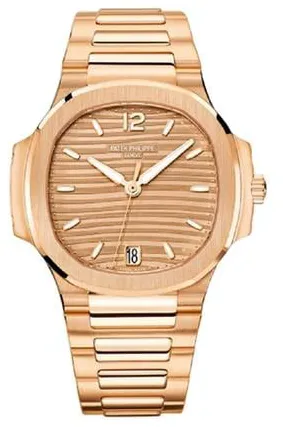 Patek Philippe Nautilus 7118/1R-010 35mm Rose gold Brown