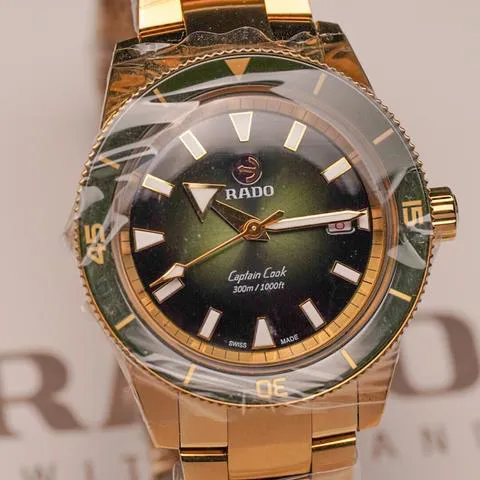 Rado Captain Cook R32136323 42mm Yellow gold Black and Green