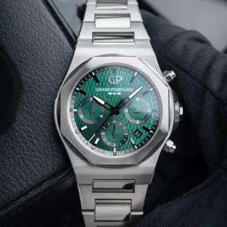 Girard-Perregaux Laureato 81020-11-001-11A 42mm Stainless steel Green