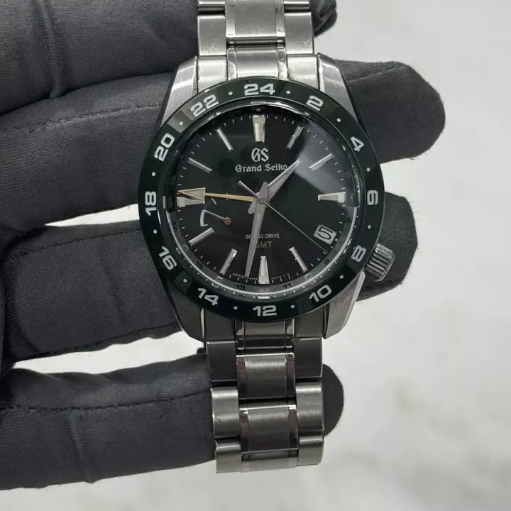 Grand Seiko Sport SBGE257 40.5mm Stainless steel Green