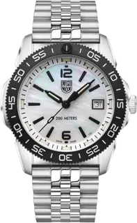 Luminox Pacific Diver XS.3126M Stainless steel White