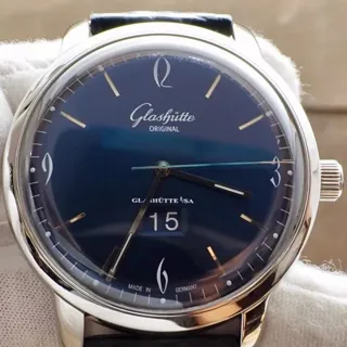 Glashütte Sixties Panorama Date 2-39-47-06-02-04 42mm Stainless steel Blue