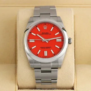 Rolex Oyster Perpetual 124300-0007 Stainless steel Red