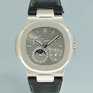 Patek Philippe Nautilus 5712G-001 White gold Gray