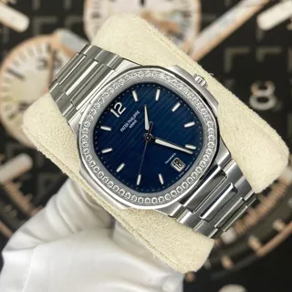 Patek Philippe Nautilus 7118/1200A-001 Stainless steel Blue