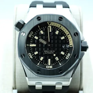 Audemars Piguet Royal Oak Offshore Diver 15720CN.OO.A002CA.01 White gold Black