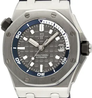 Audemars Piguet Royal Oak Offshore Diver 15720ST.OO.A009CA.01 Stainless steel Gray