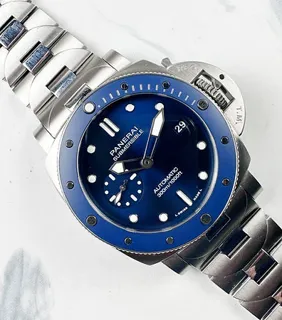 Panerai Submersible PAM02068 Stainless steel Blue