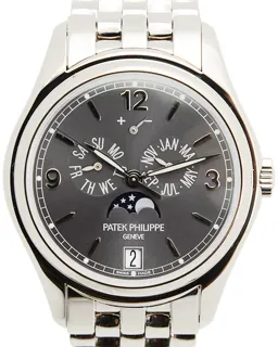 Patek Philippe Annual Calendar 5146/1G-010 White gold Gray