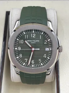 Patek Philippe Aquanaut 5168G-010 42mm White gold Green